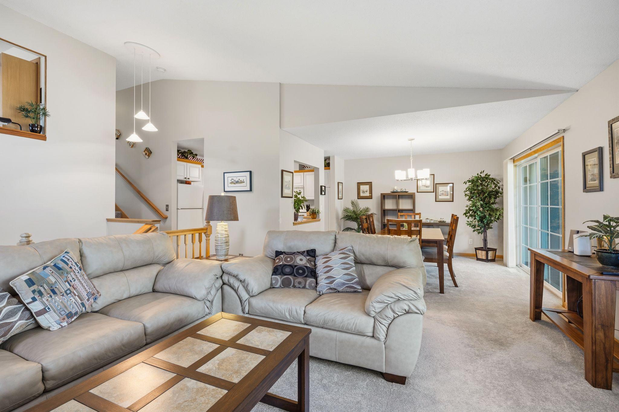 5523 Humboldt Circle