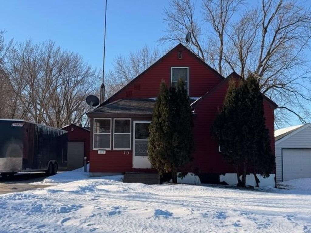 Photo of 113 6th Avenue N, Sauk Rapids, MN 56379 (MLS # 7013043)