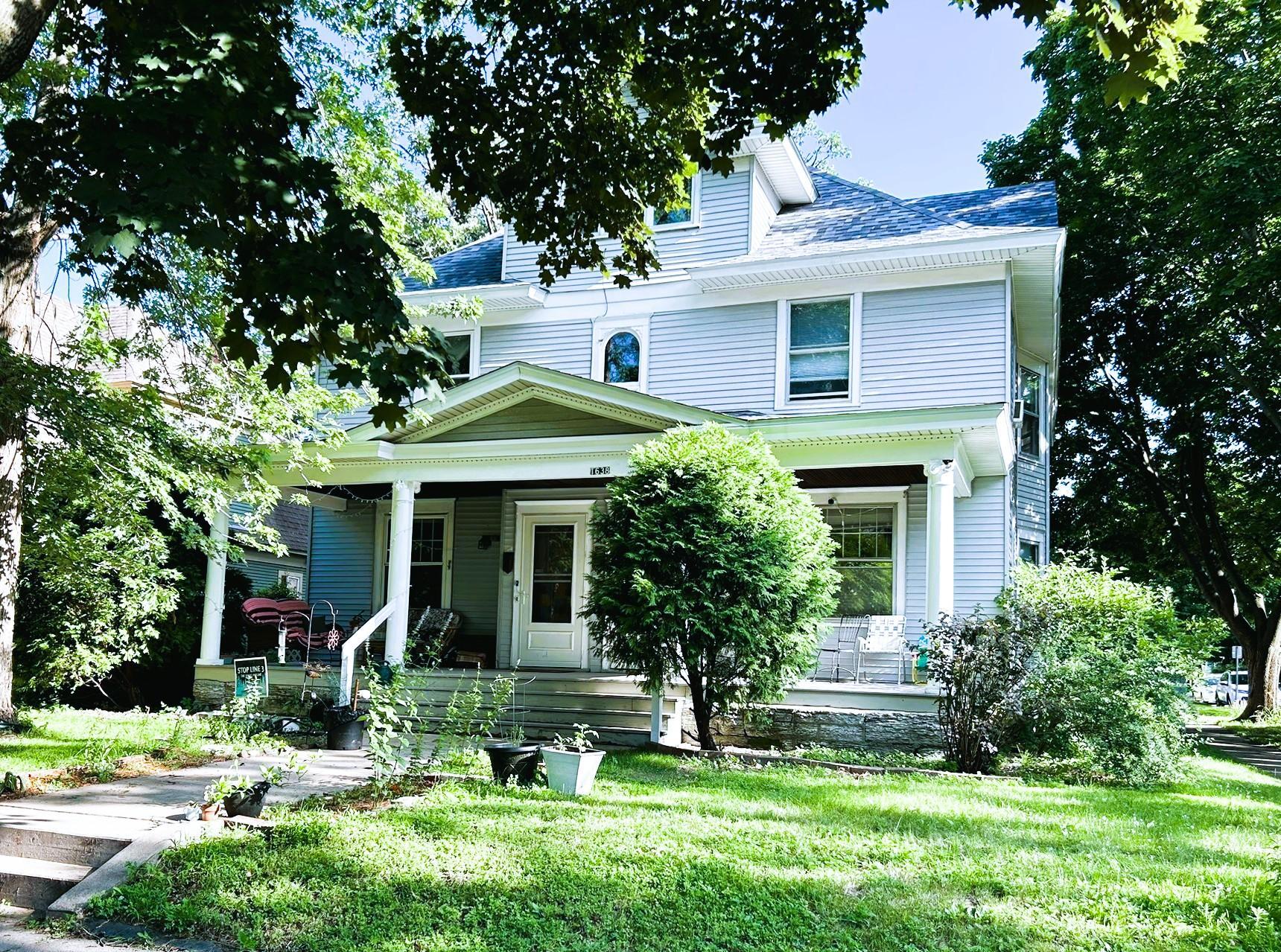 1636-1638 Minnehaha Avenue W