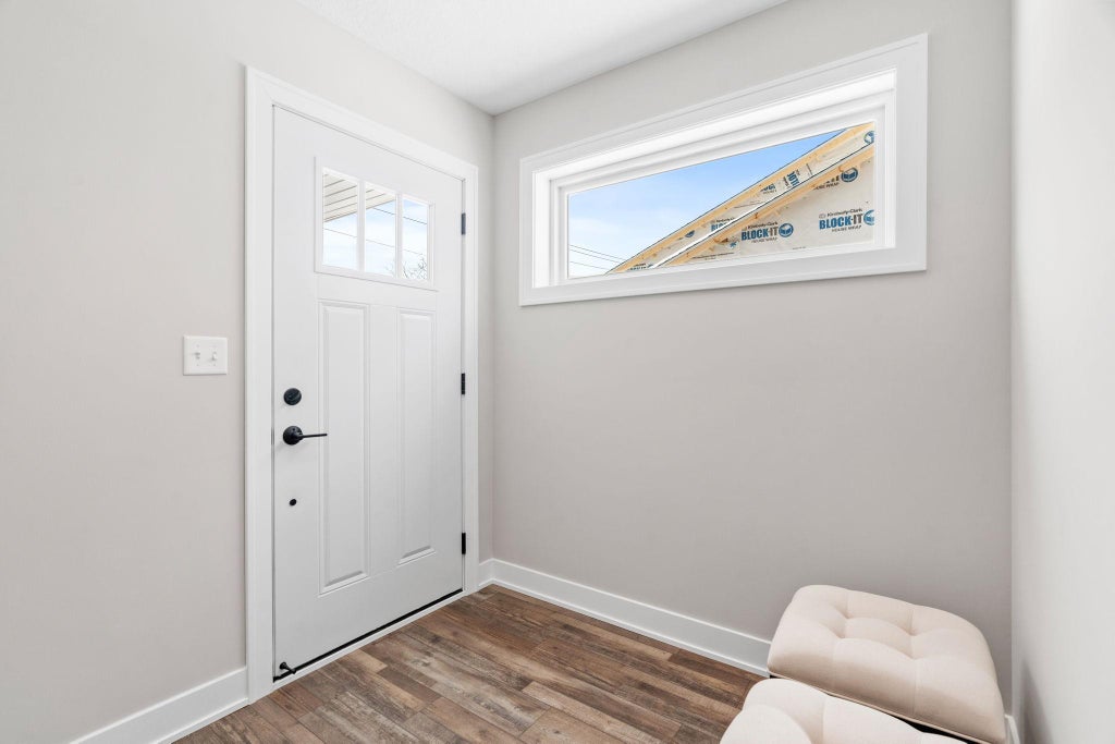 Photo of 2345 17th Avenue E, North Saint Paul, MN 55109 (MLS # 7150275)