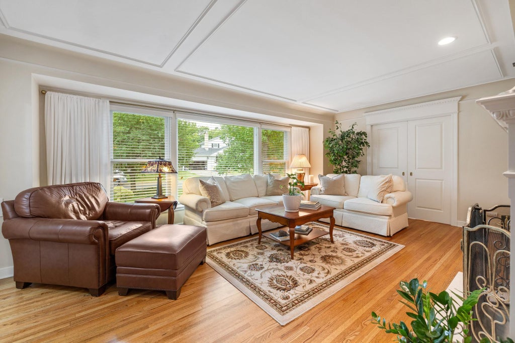 Photo of 5212 Richwood Drive, Edina, MN 55436 (MLS # 7148139)