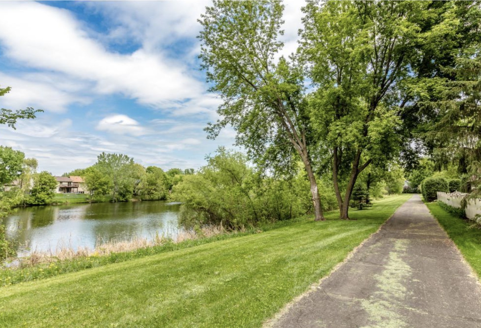 10225 208th Street W