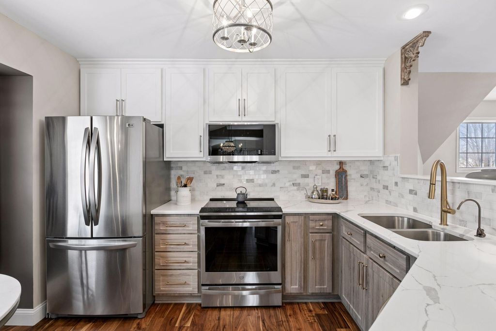 Photo of 18913 96th Avenue N, Maple Grove, MN 55311 (MLS # 7032441)