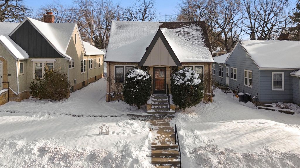 Photo of 4925 28th Avenue S, Minneapolis, MN 55417 (MLS # 6825762)