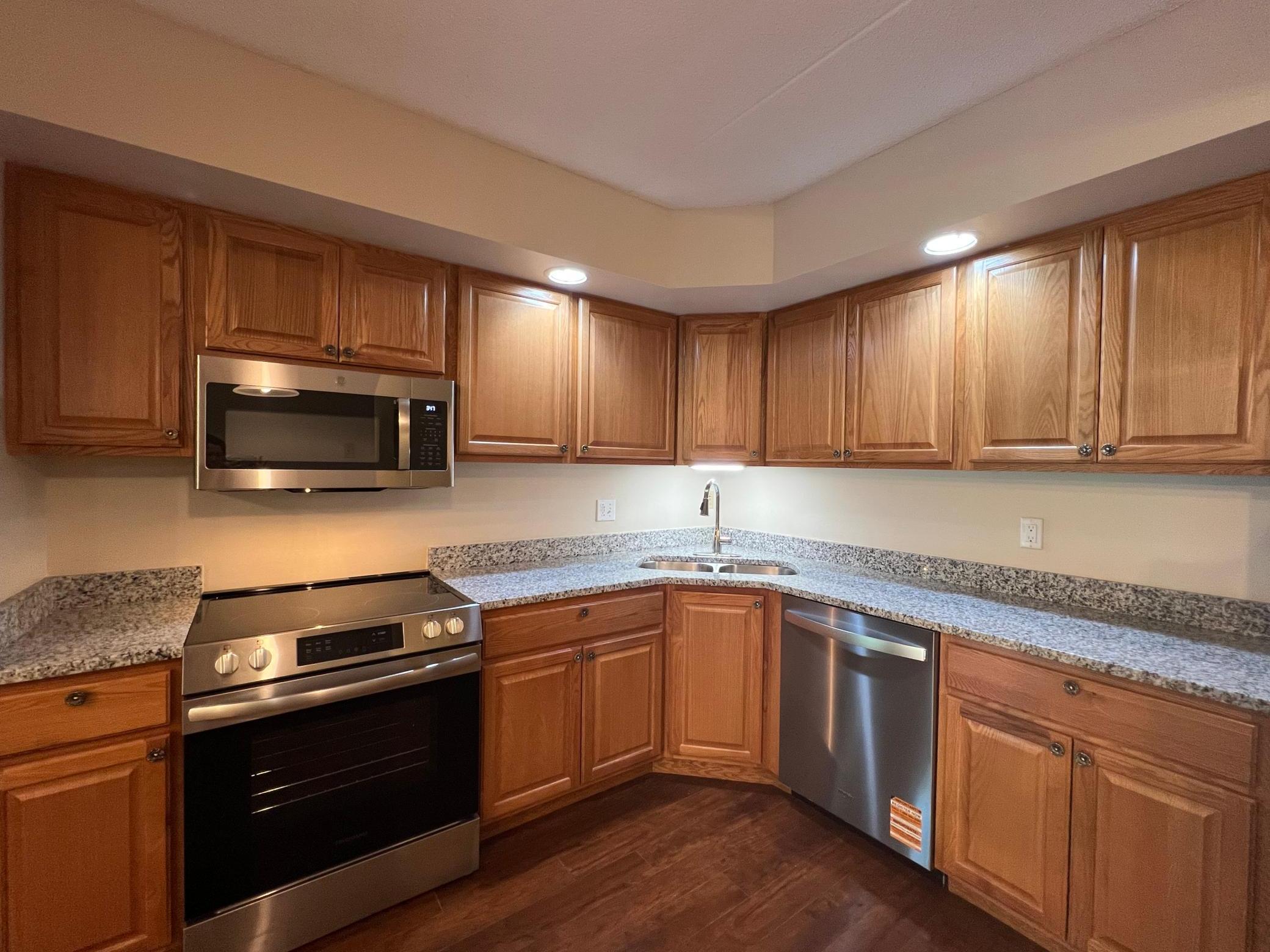 2485 Londin Lane E 418