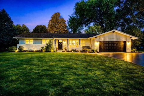 2430 Jewel Lane N Plymouth MN 55447