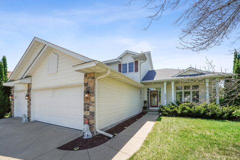 2374 Thrush Street Shakopee MN 55379