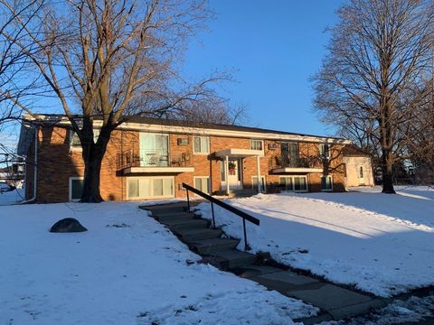 1610 Albemarle Street Saint Paul MN 55117
