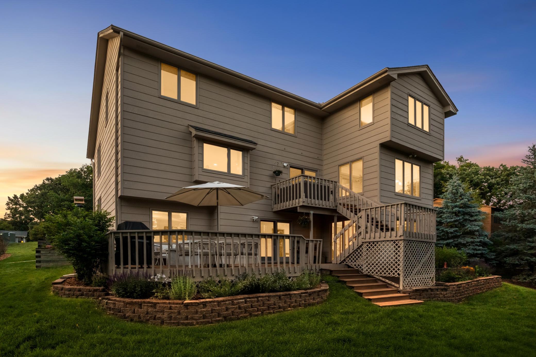 8713 Lakeview Circle