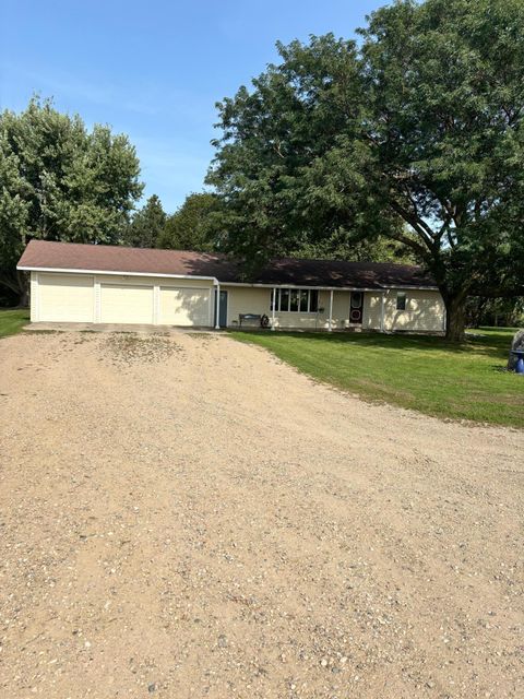 Photo of 15742 675th Avenue, Nunda Twp, MN 56009 (MLS # 6785611)