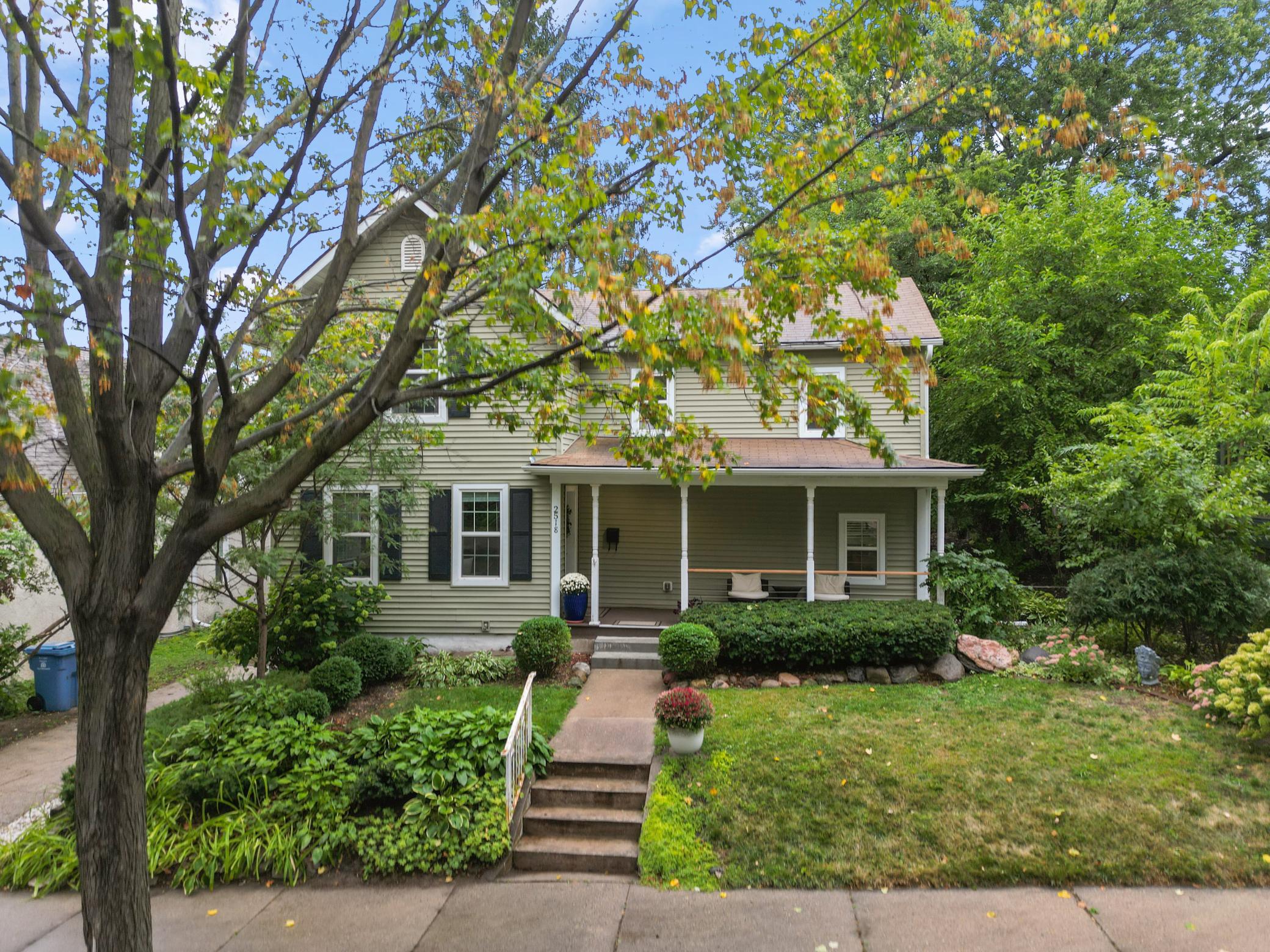 2518 Buchanan Street NE