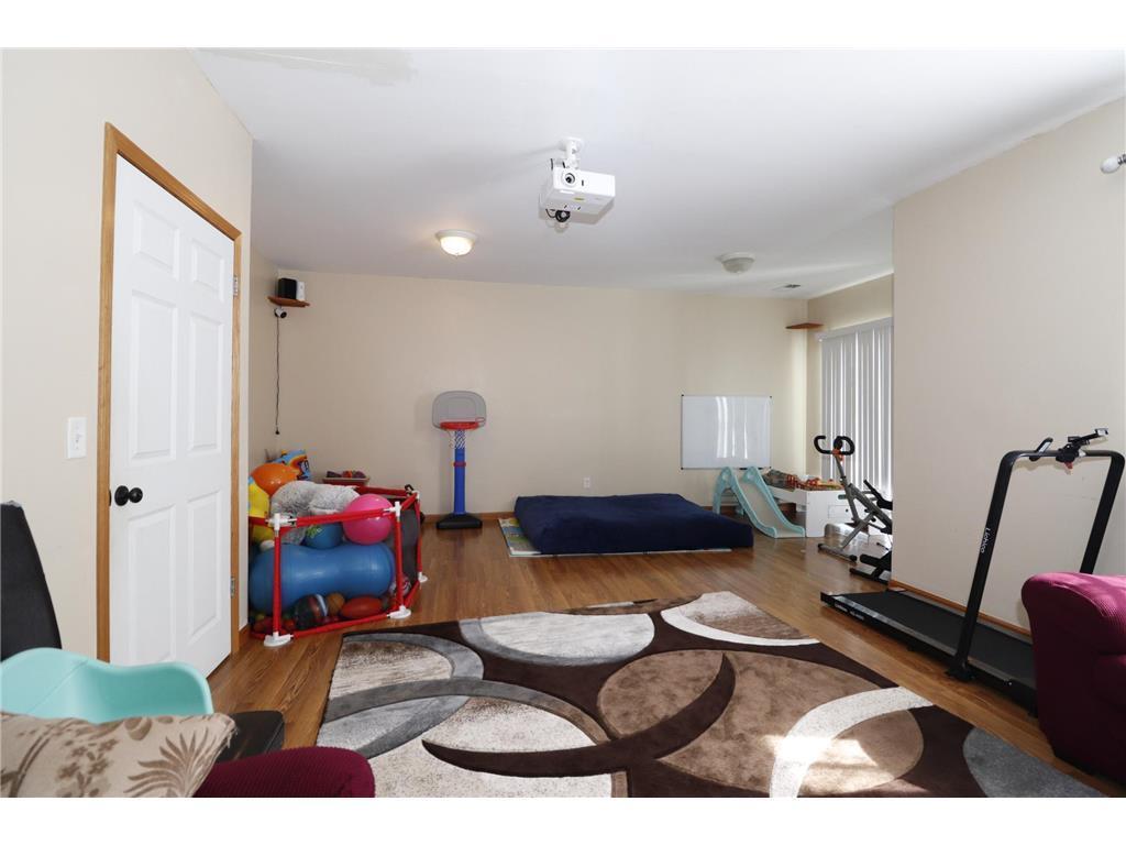 Photo of 15356 Chili Court, Rosemount, MN 55068 (MLS # 7137153)