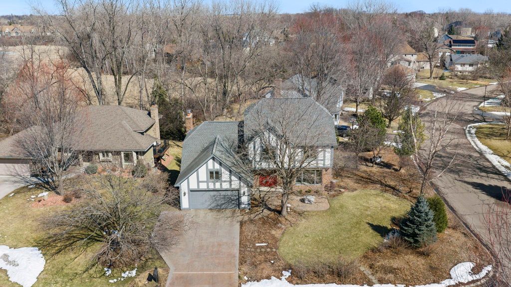 Photo of 5500 Yorktown Lane N, Plymouth, MN 55442 (MLS # 7042361)