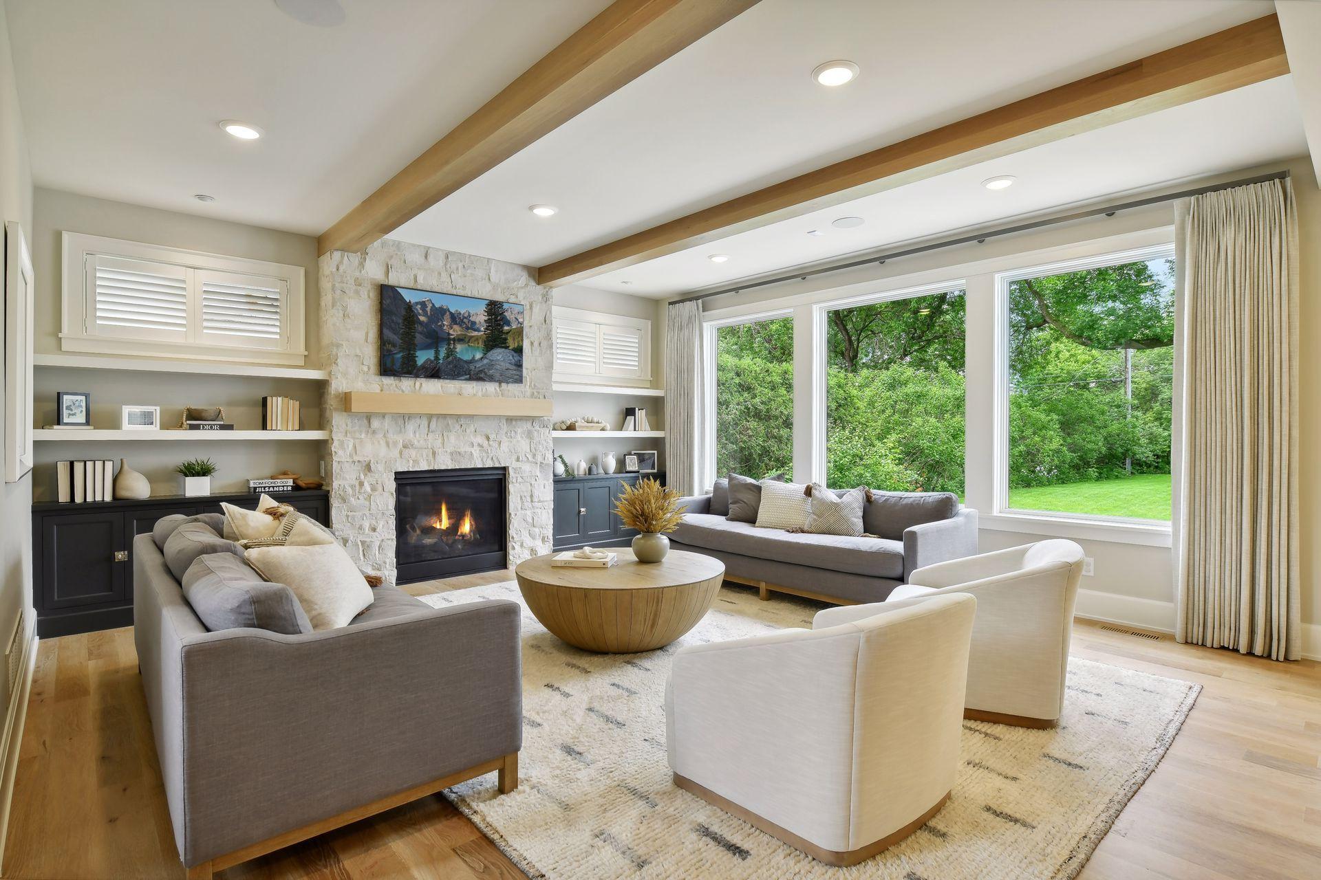 5264 Lochloy Drive