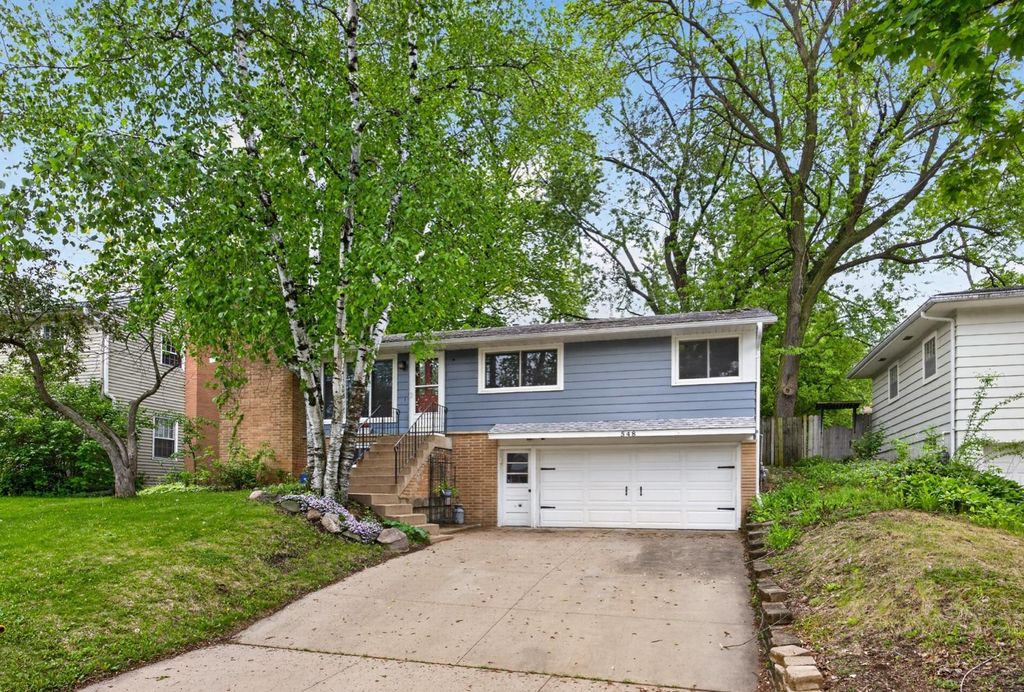 Photo of 548 22nd Street NE, Rochester, MN 55906 (MLS # 7079401)