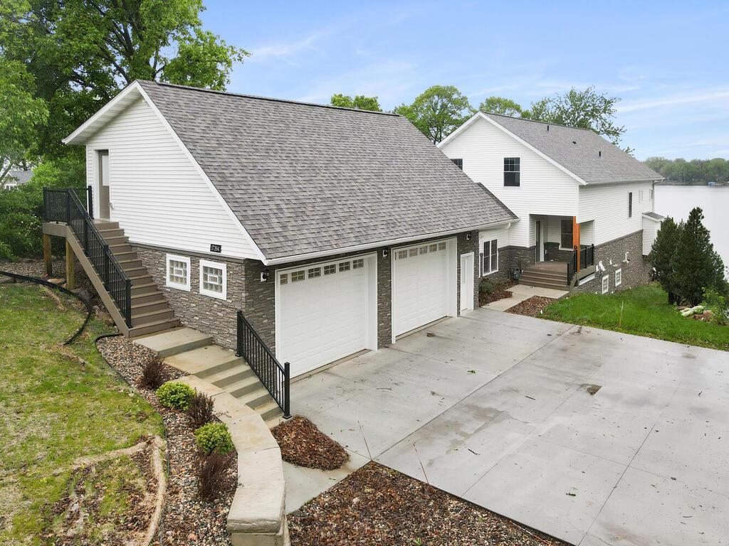 17394 Sunset Trail SW