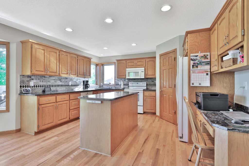 Photo of 19710 Hunters Ridge, Corcoran, MN 55374 (MLS # 7122352)