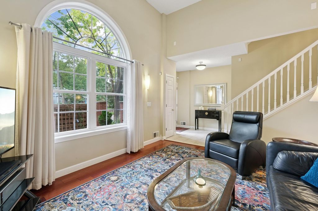 Photo of 2009 Grand Avenue, Saint Paul, MN 55105 (MLS # 6825849)