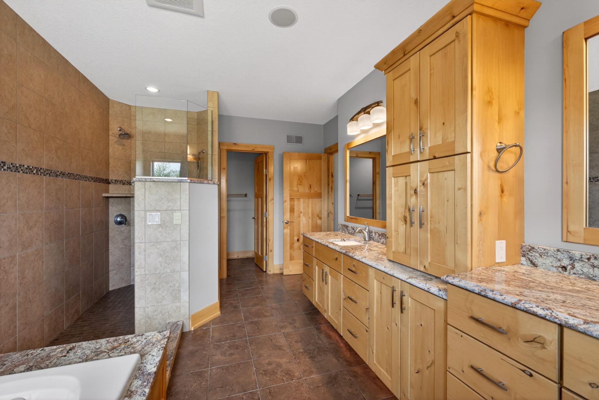7254 County Road 117 SW, Byron, MN, 55920, USA, 6 Bedrooms Bedrooms, ,5 BathroomsBathrooms,Residential,Active,7254 County Road 117 SW,7070901