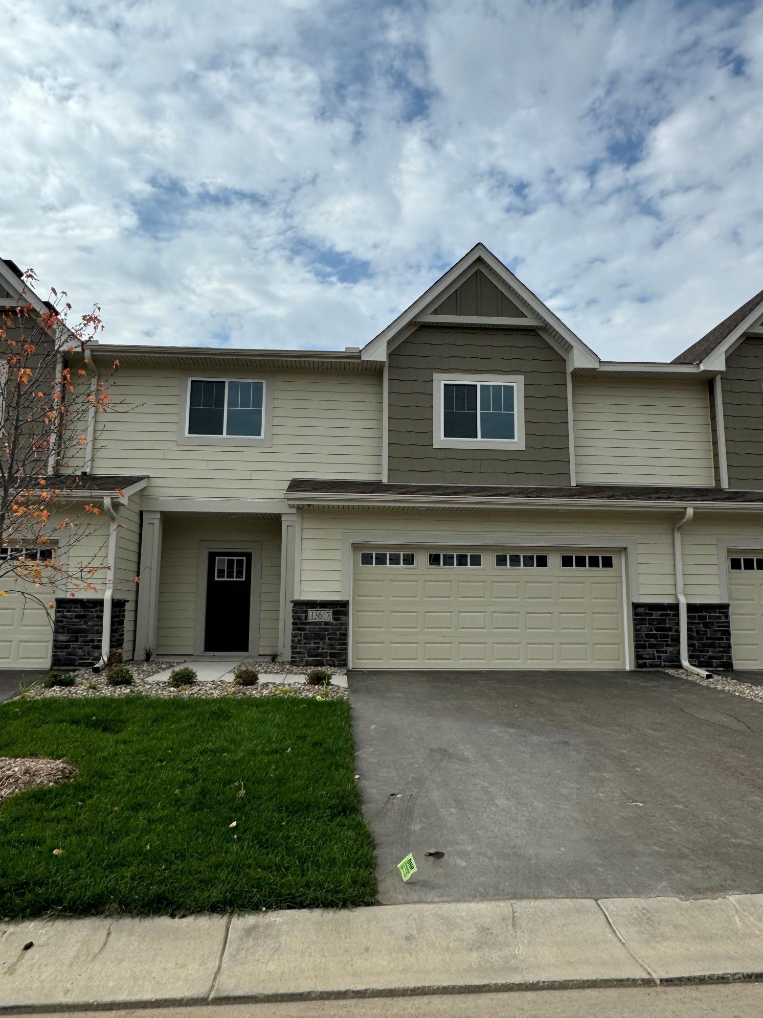 13617 Hollybrook Drive