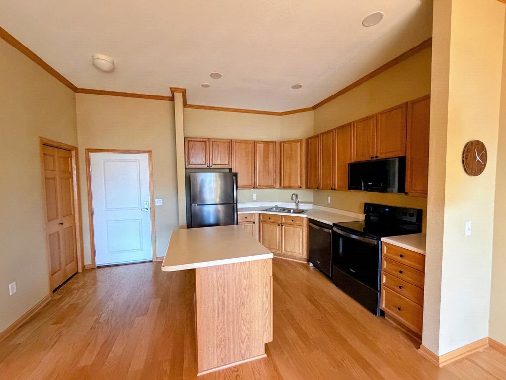 Photo of 1800 Graham Avenue #416, Saint Paul, MN 55116 (MLS # 7160814)