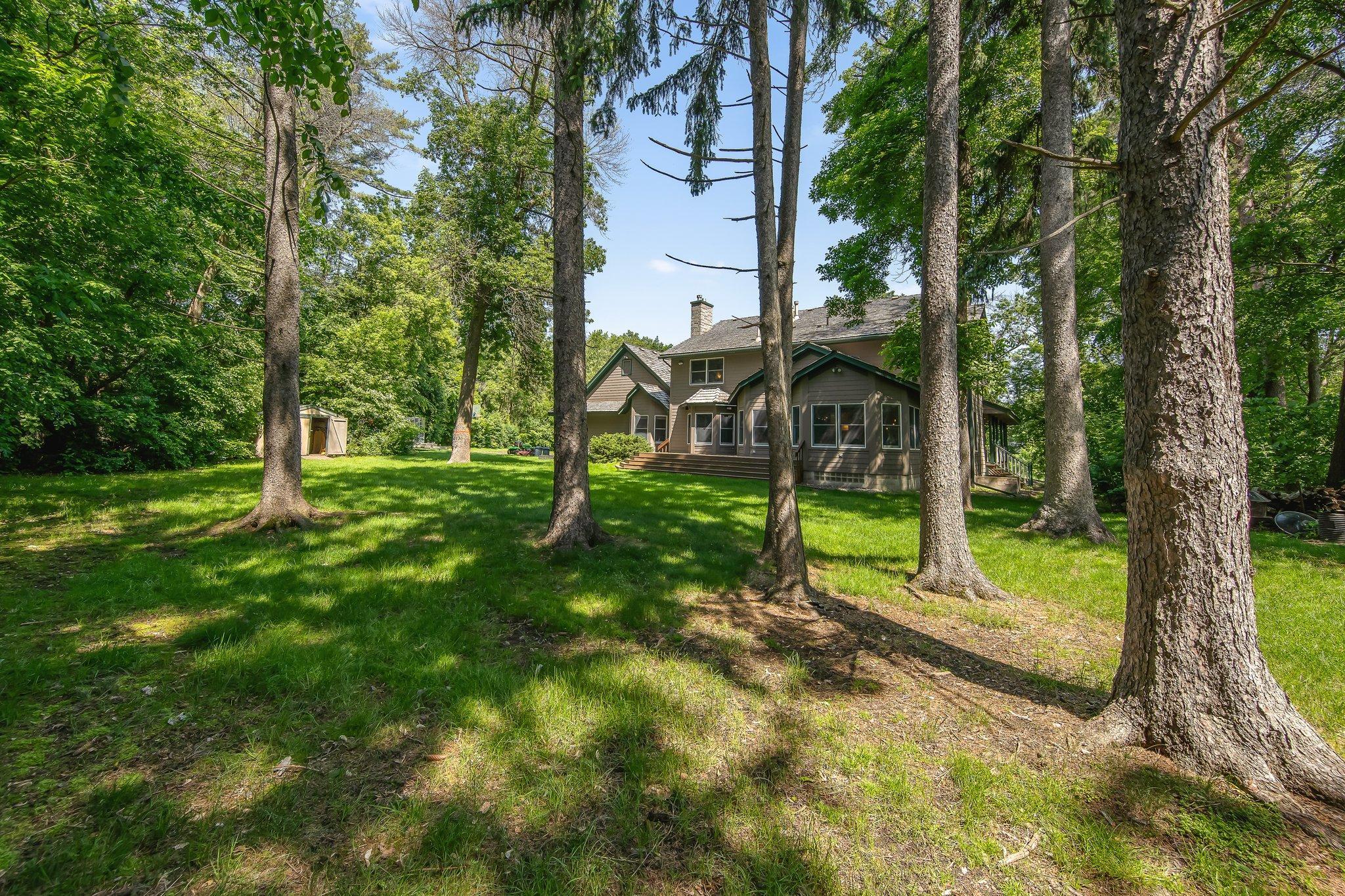 2 E Pleasant Lake Road