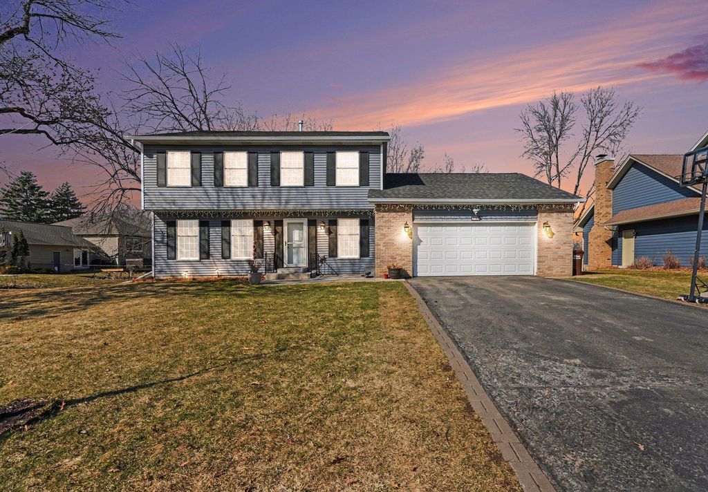 Photo of 7754 18th Street N, Oakdale, MN 55128 (MLS # 7041472)