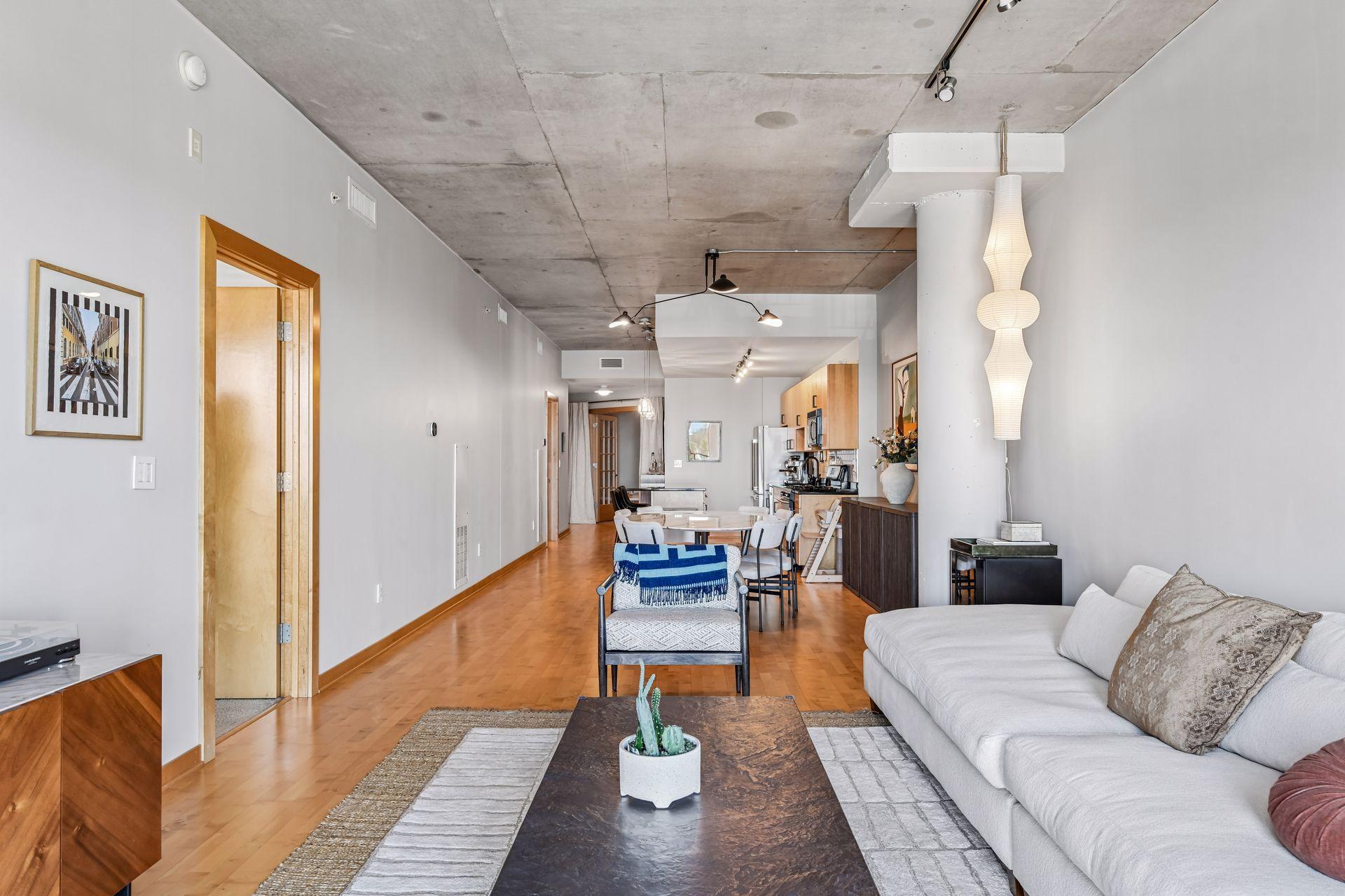 212 N 1st Street 512