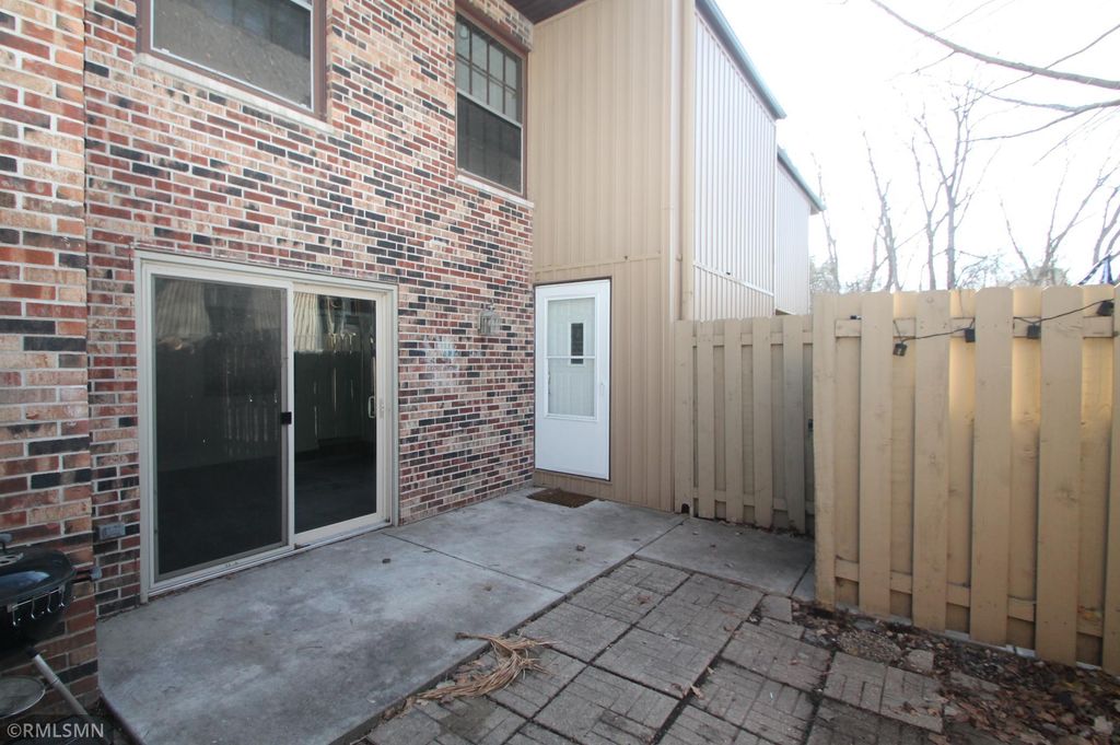 Photo of 2543 Unity Avenue N, Golden Valley, MN 55422 (MLS # 7049291)