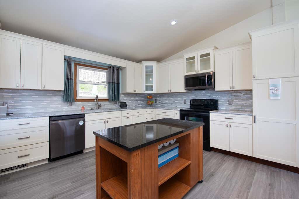 Photo of 492 Marvin Boulevard, North Mankato, MN 56003 (MLS # 7122282)