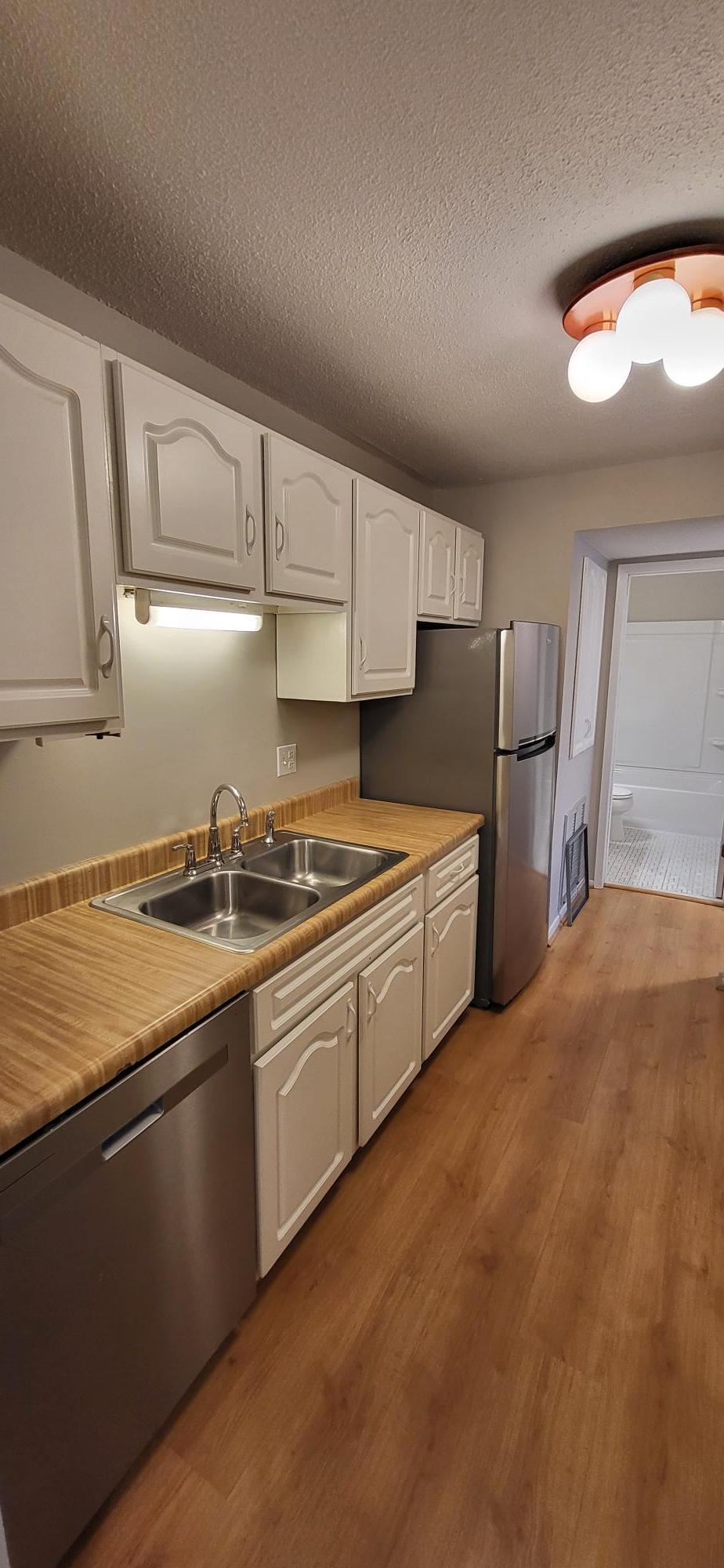 120 E Dermot Avenue 214