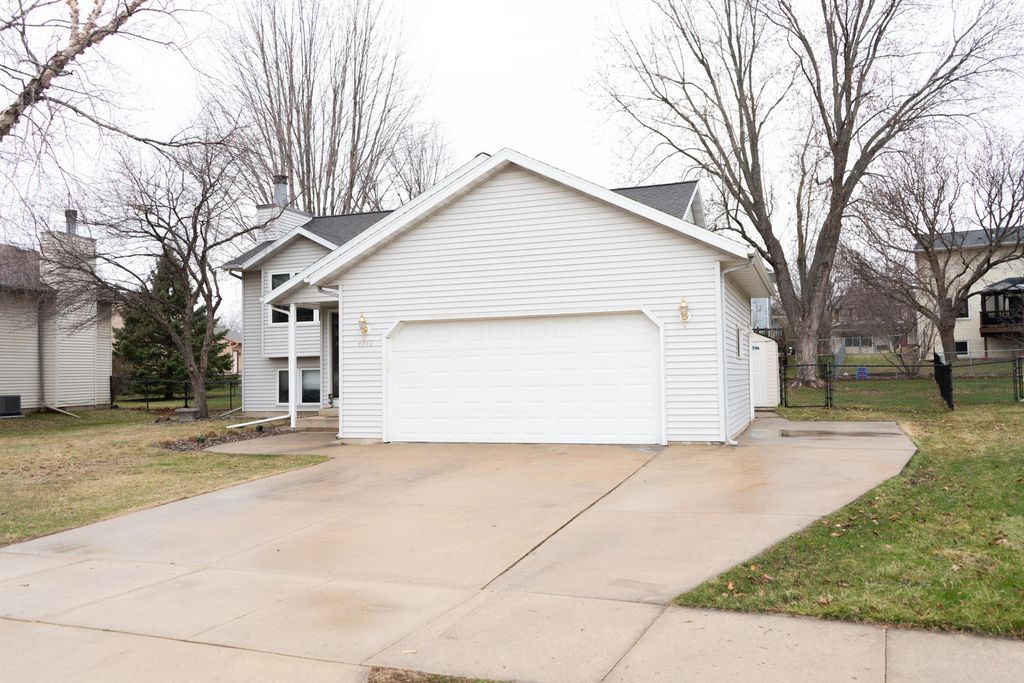 Photo of 4449 56th Street NW, Rochester, MN 55901 (MLS # 7052933)