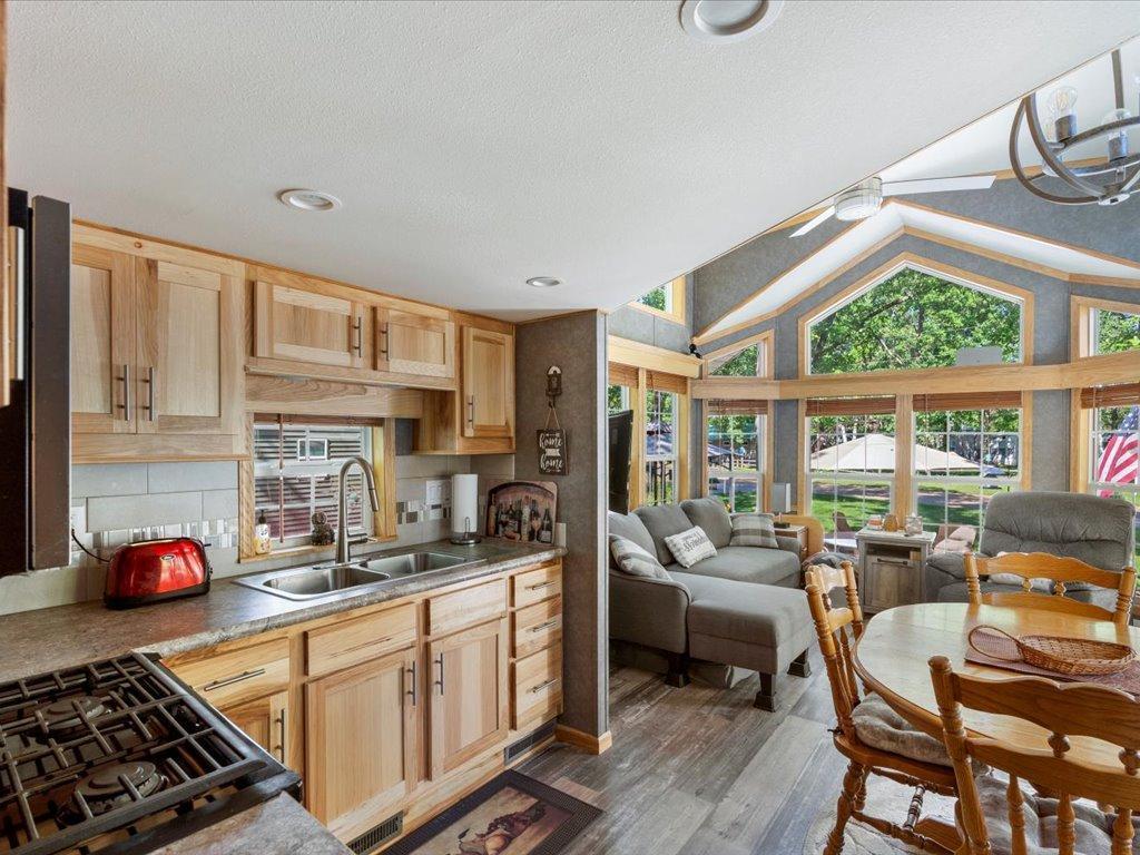 15827 Wilderness Trail 112