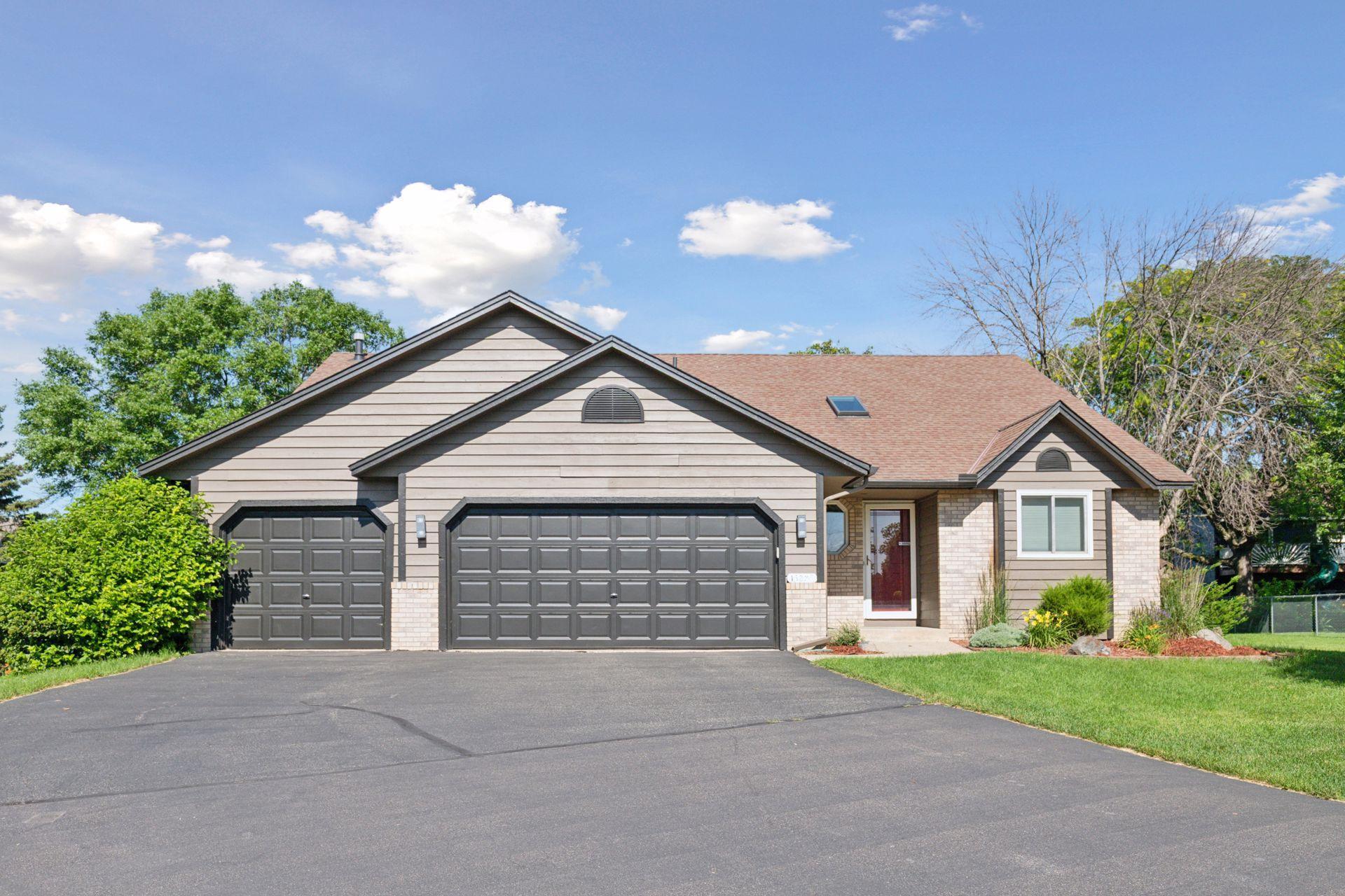 16276 Greenbriar Court