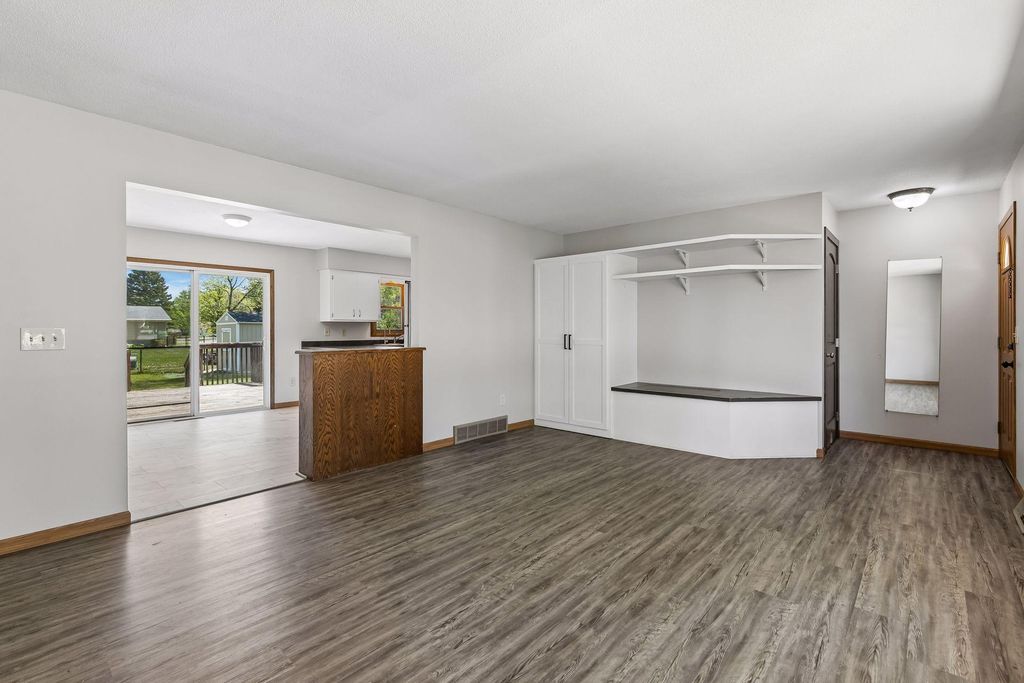 Photo of 967 Sibley Street S, Shakopee, MN 55379 (MLS # 7074816)