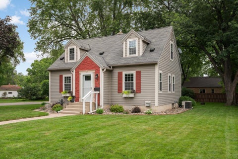 Photo of 7501 Pillsbury Avenue S, Richfield, MN 55423 (MLS # 7163688)