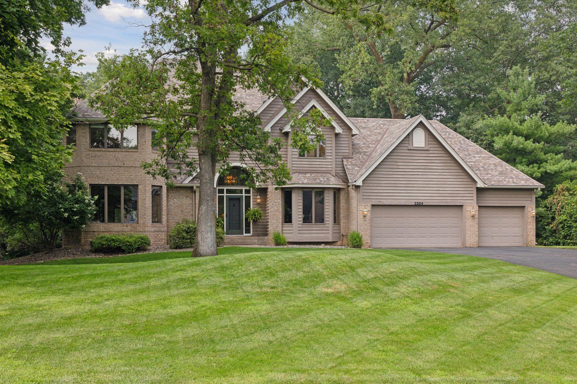 2204 Wildwood Court