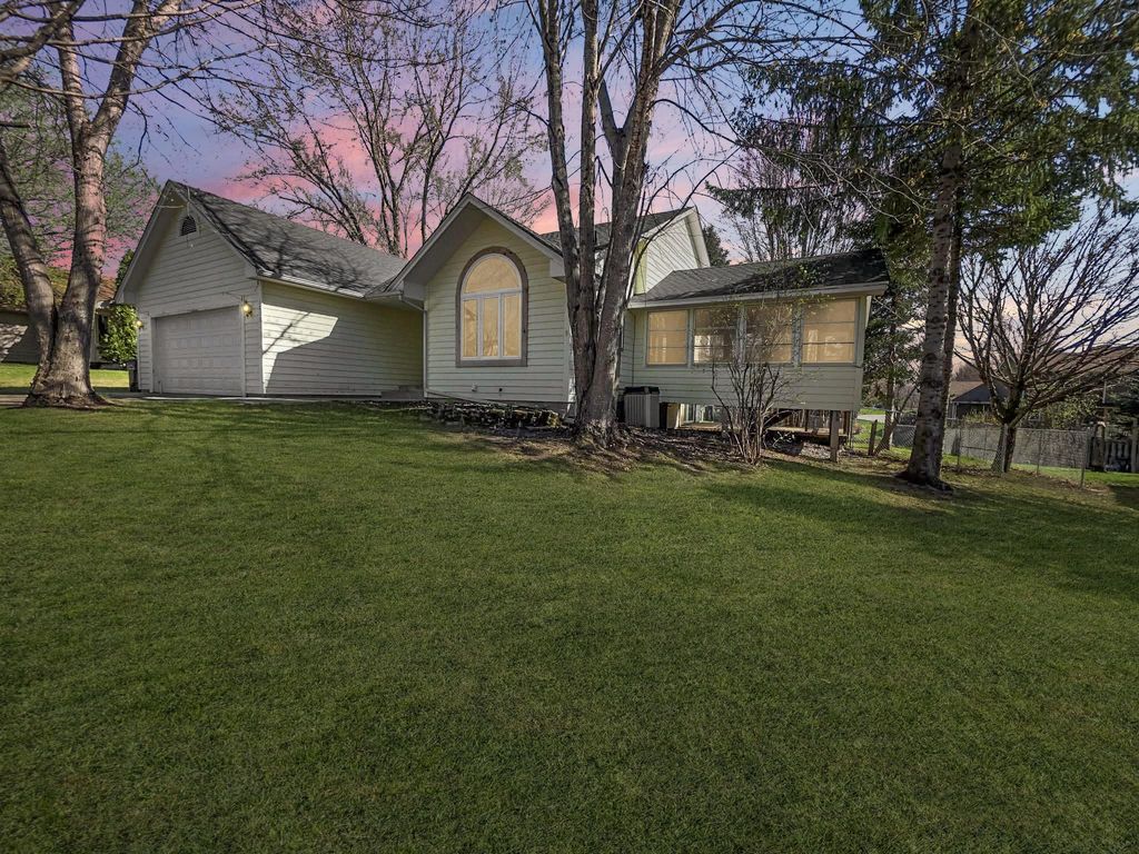 Photo of 1013 Maplewood Drive, Delano, MN 55328 (MLS # 7048544)