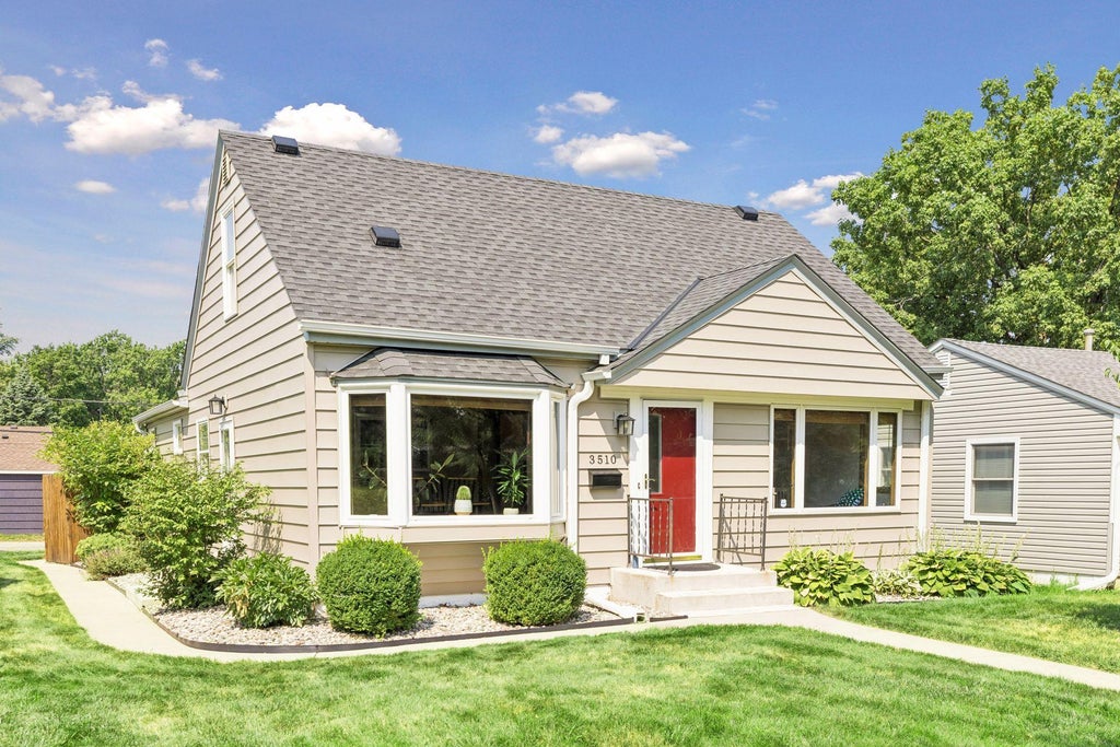 Photo of 3510 Sumter Avenue S, Saint Louis Park, MN 55426 (MLS # 7122183)