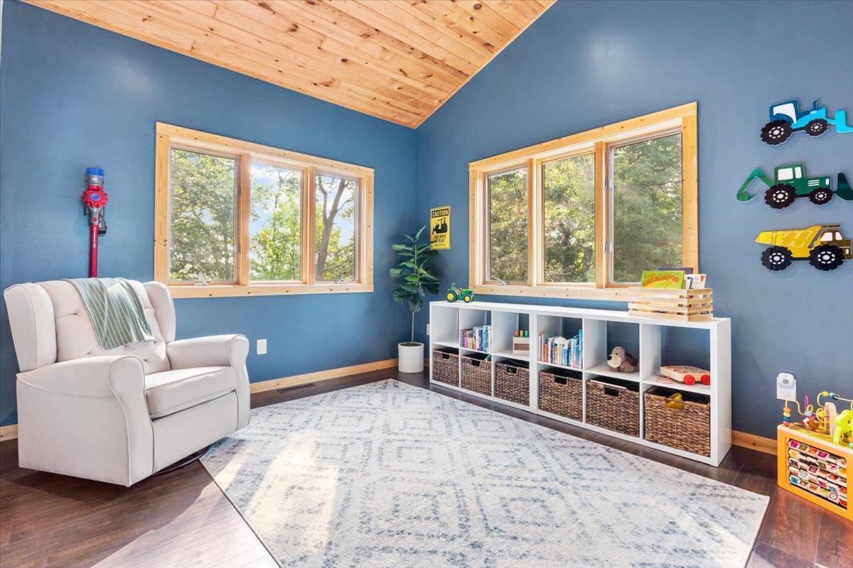 11423 Fawn Lake Road