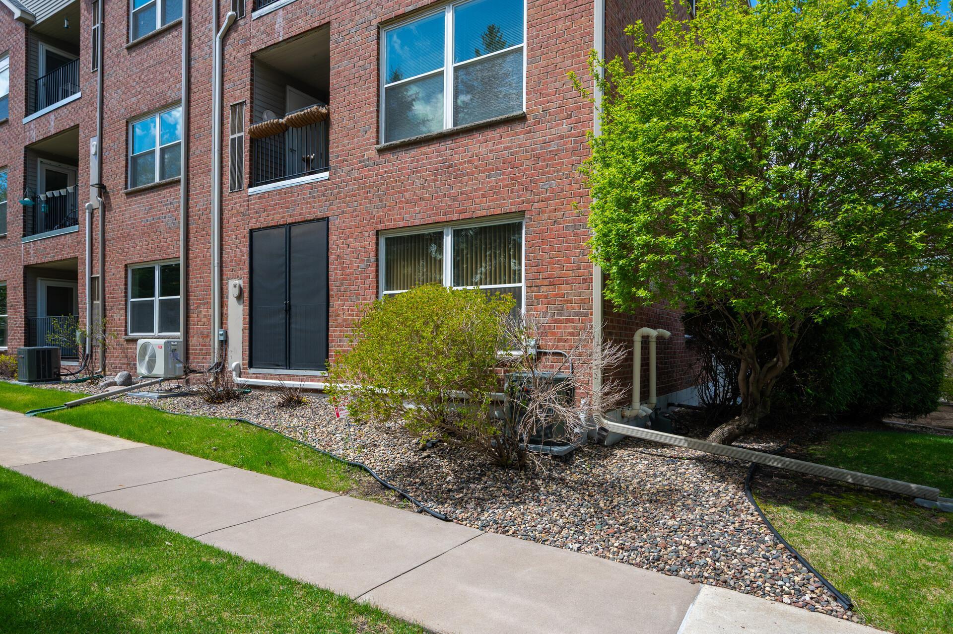 2496 County Road C2 W 101