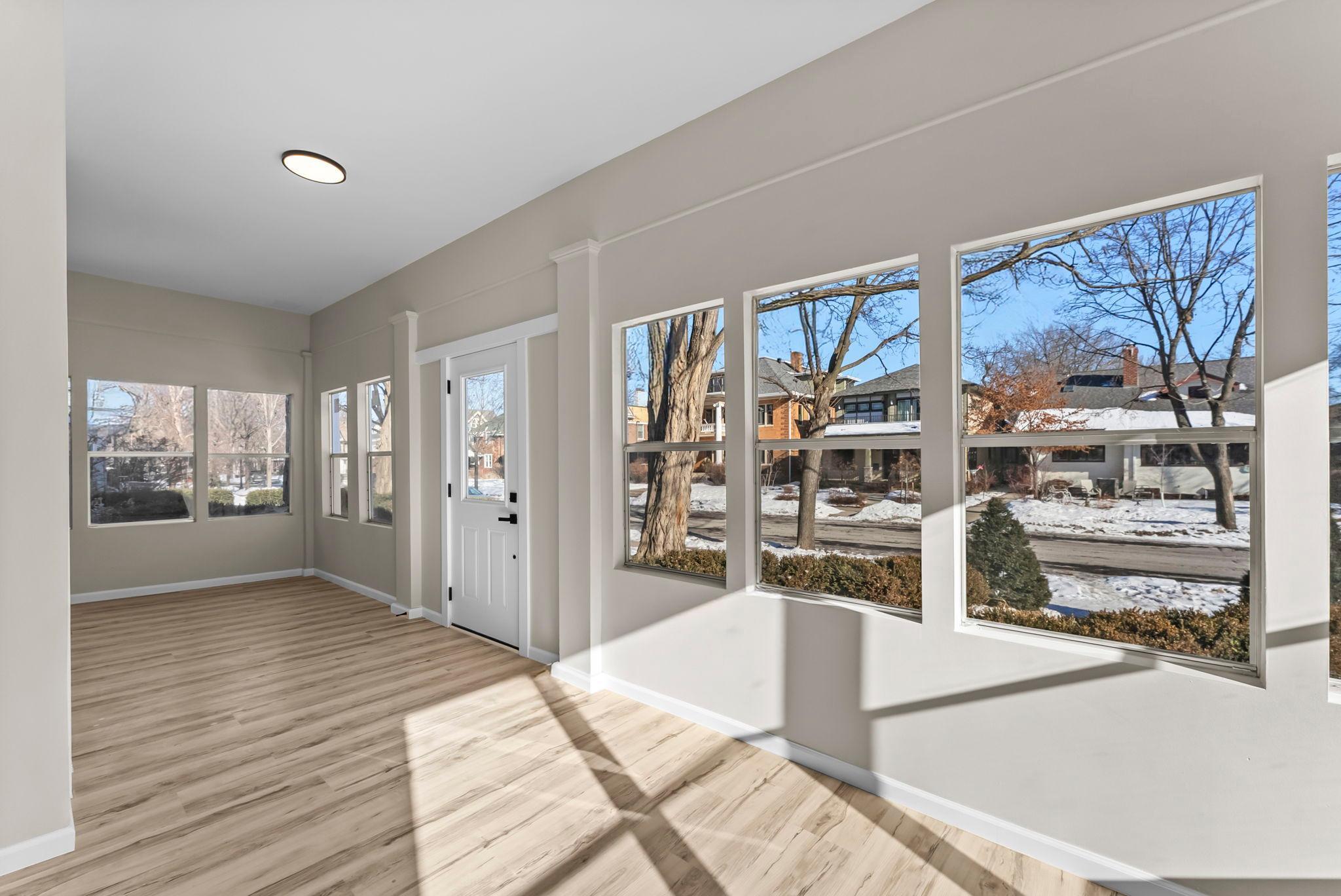 2320 Humboldt Avenue S