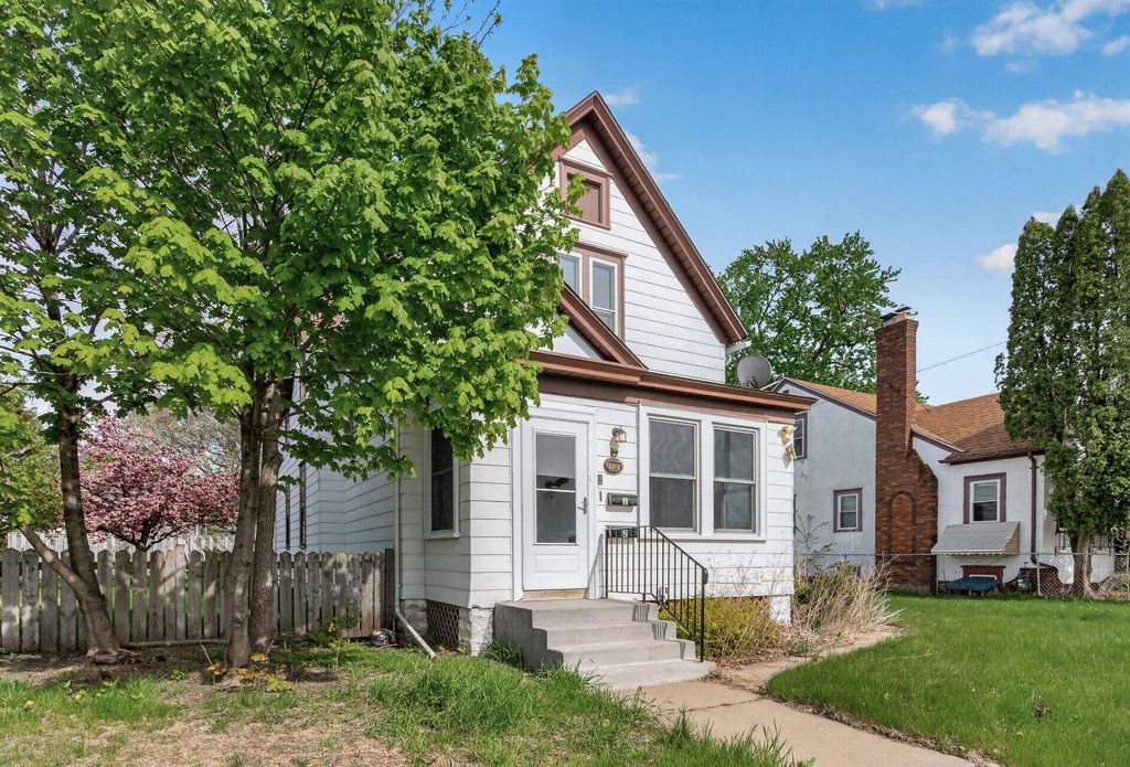 Photo of 4126 Dupont Avenue N, Minneapolis, MN 55412 (MLS # 7004360)