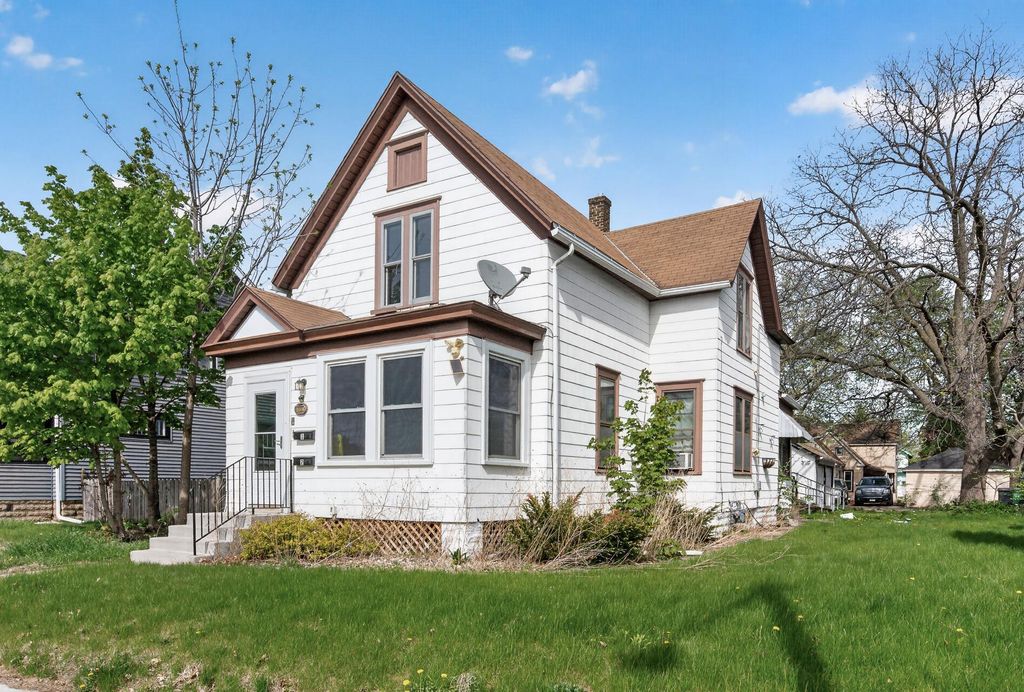 Photo of 4126 Dupont Avenue N, Minneapolis, MN 55412 (MLS # 7004360)