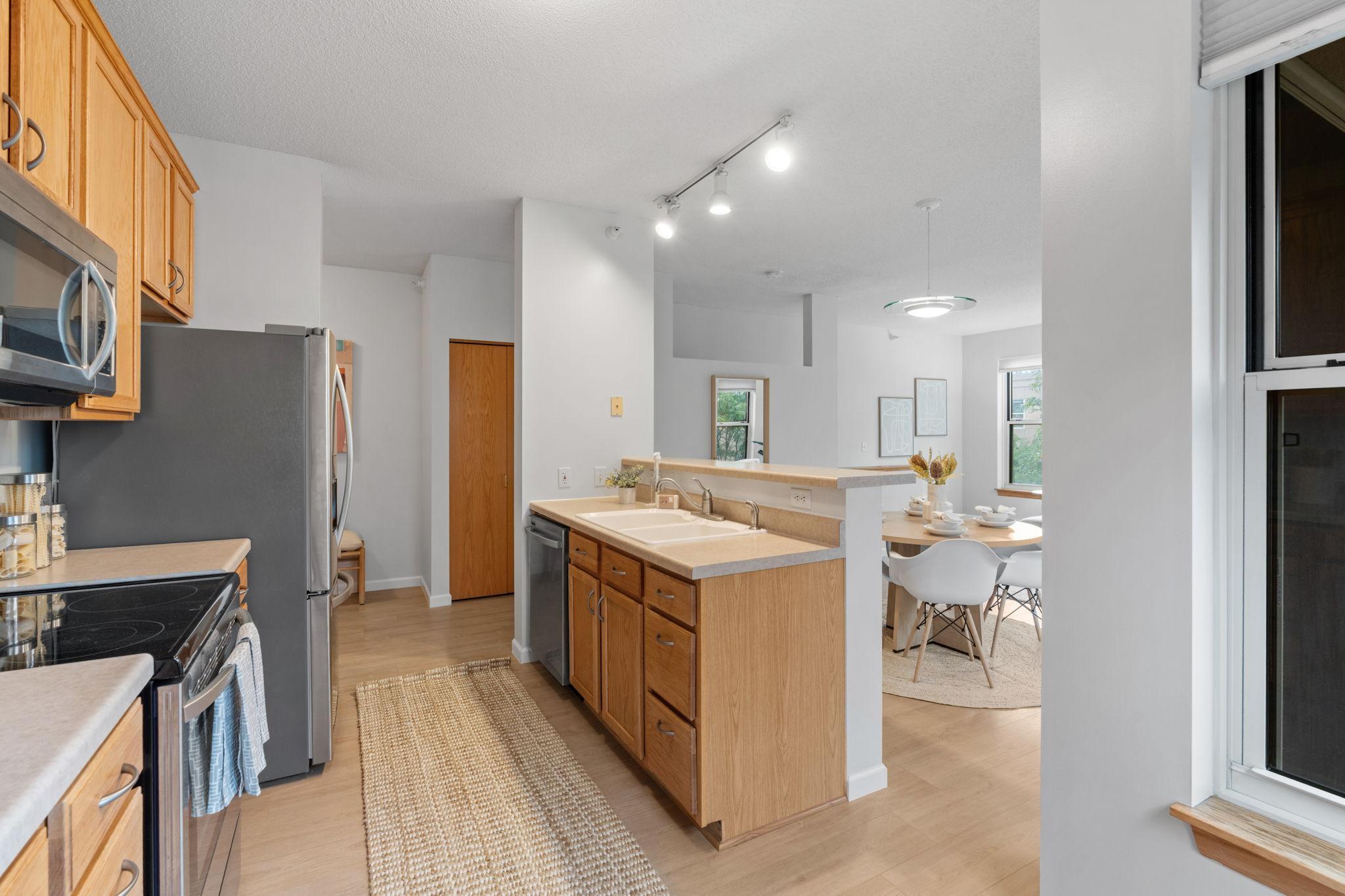 580 N 2nd Street 406