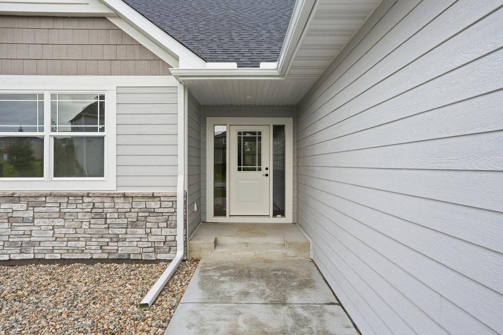 15587 Hampshire Avenue S