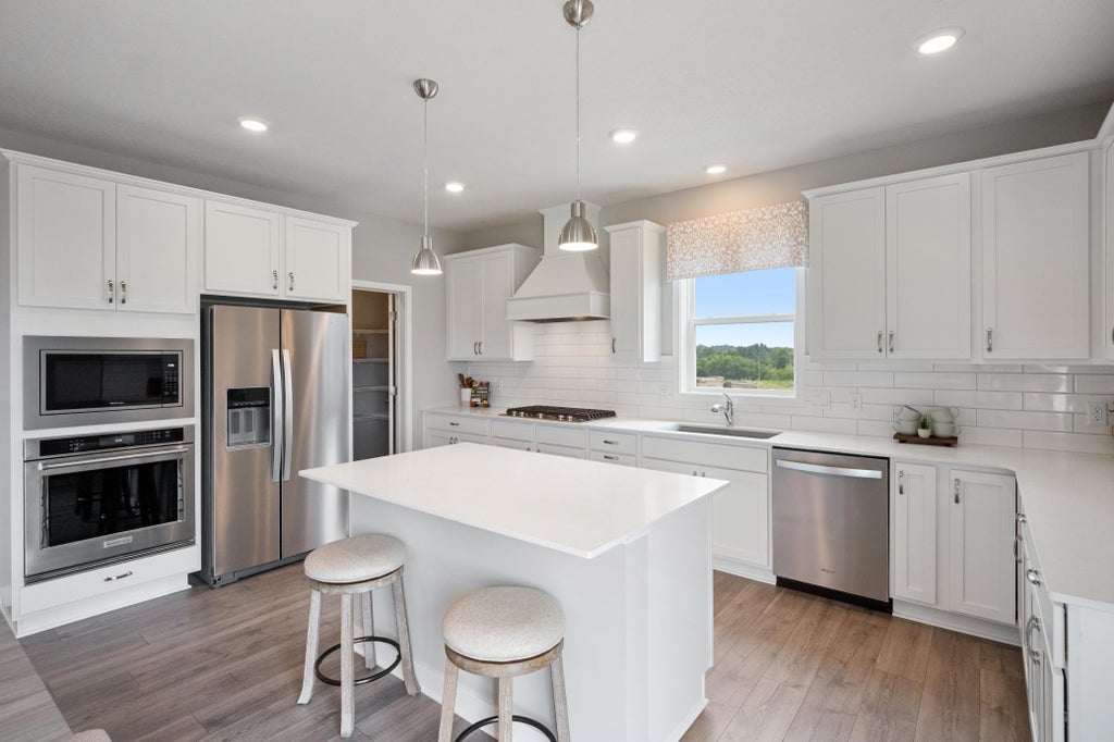 Photo of 1683 Zumbro Avenue, Shakopee, MN 55379 (MLS # 7088441)