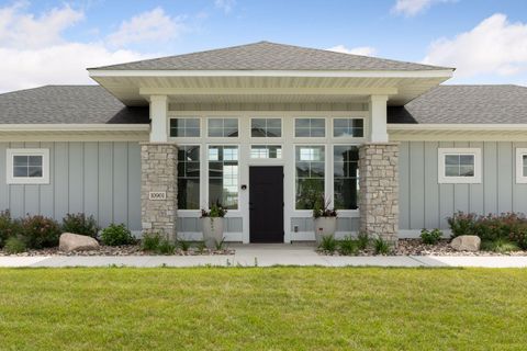 Tiny photo for 10693 39th Street N, Lake Elmo, MN 55042 (MLS # 7012497)