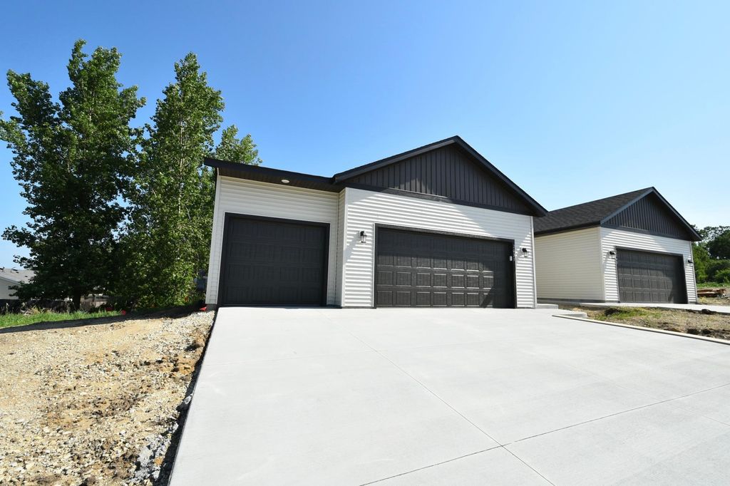 Photo of 2031 20th Street E, Zumbrota, MN 55992 (MLS # 7004563)