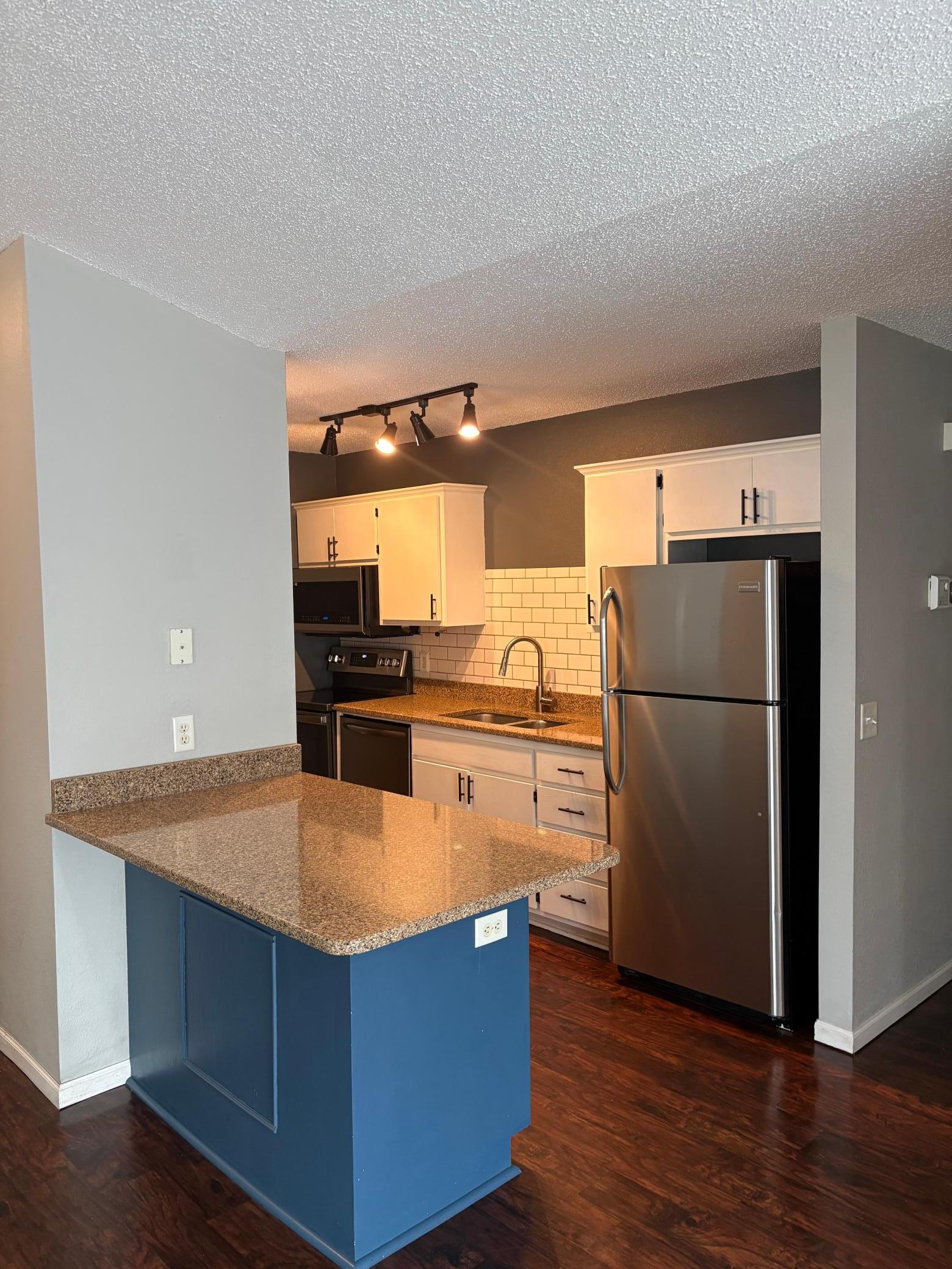 264 1st Street SE 8